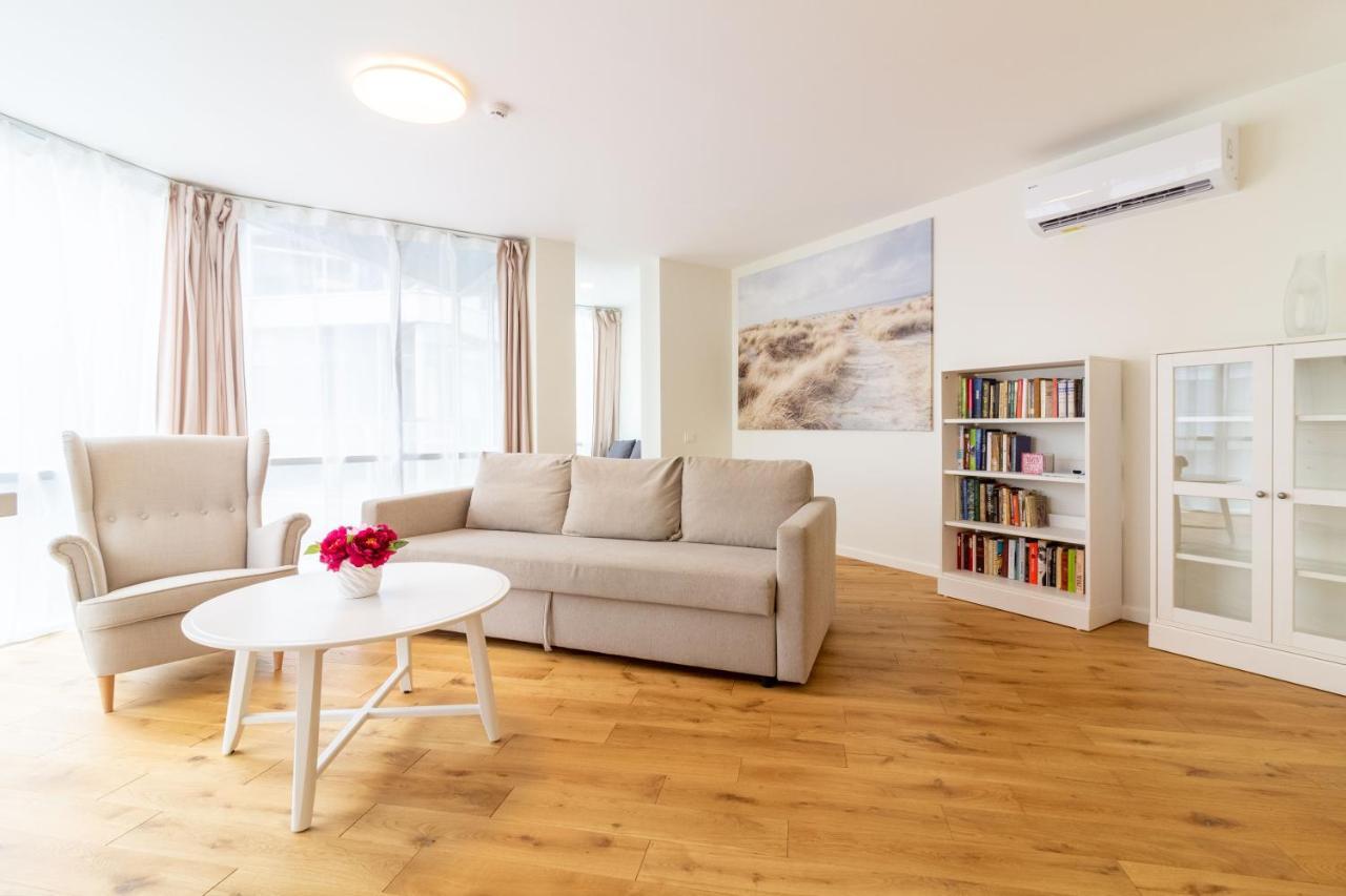 Elija Swan-Toy Apartments Швентой Экстерьер фото