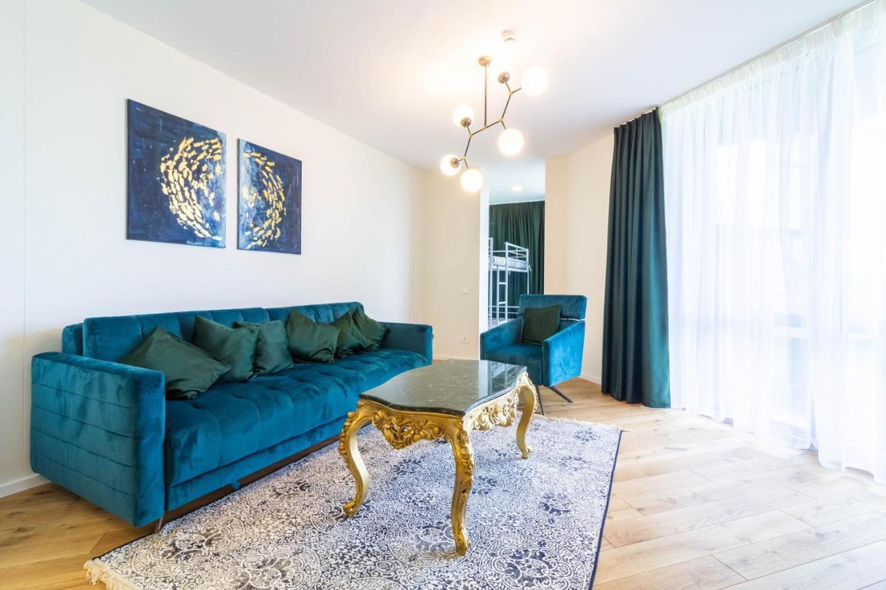 Elija Swan-Toy Apartments Швентой Экстерьер фото