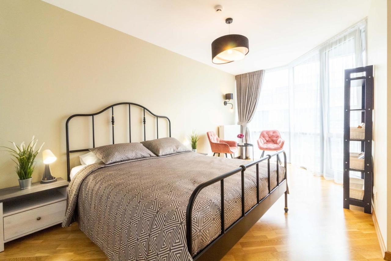 Elija Swan-Toy Apartments Швентой Экстерьер фото