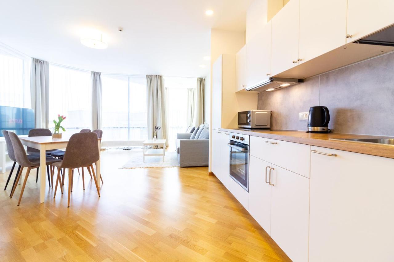 Elija Swan-Toy Apartments Швентой Экстерьер фото