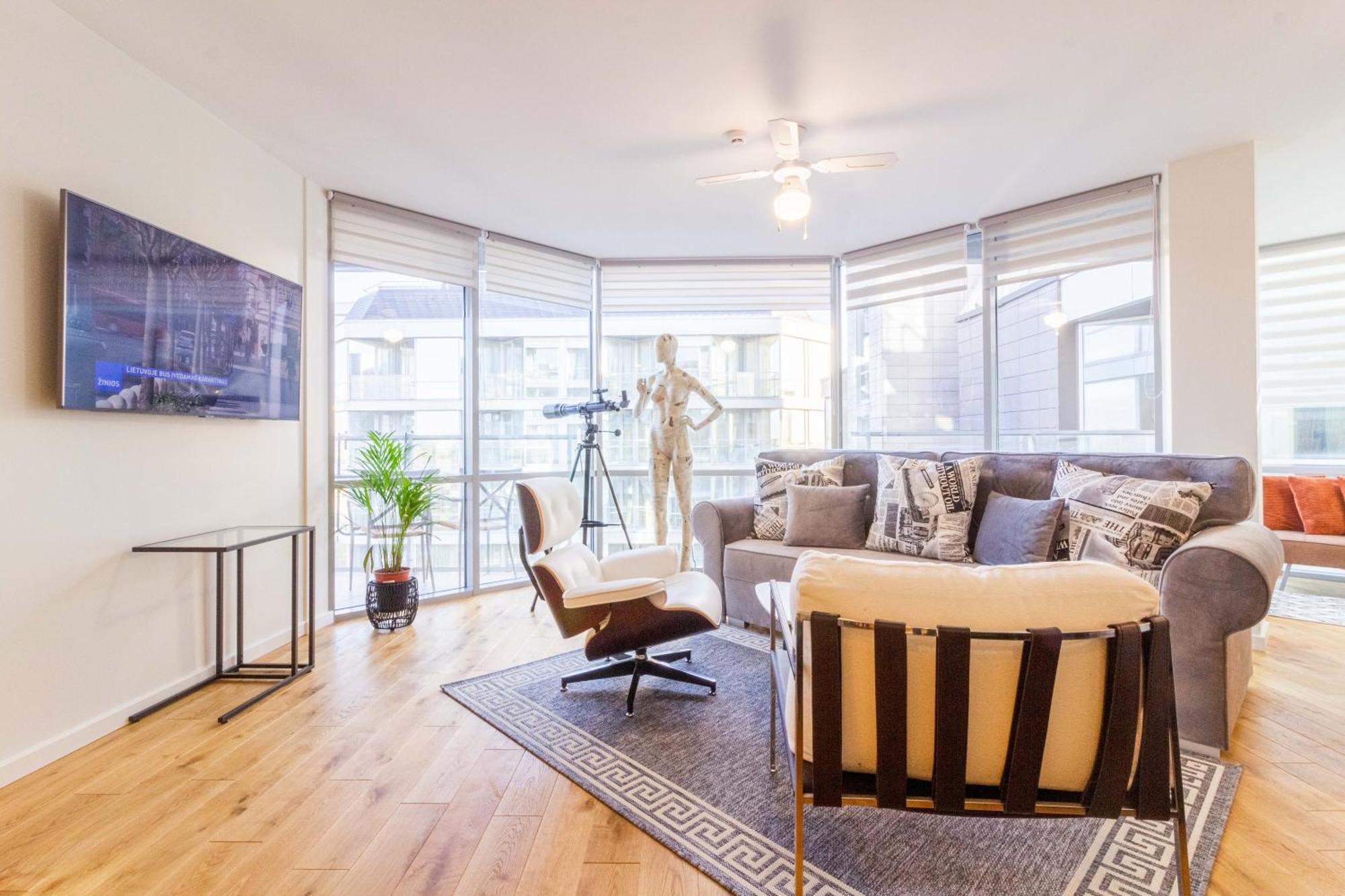 Elija Swan-Toy Apartments Швентой Номер фото